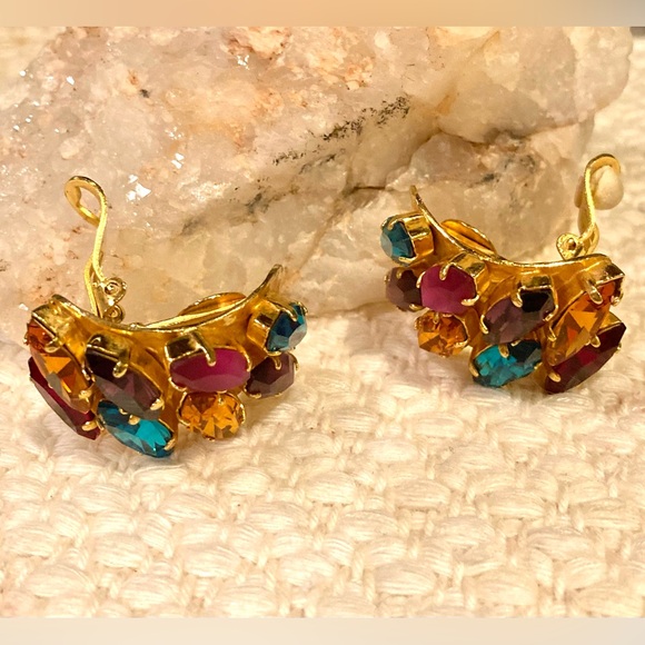 🌹Dominique Aurientis Earrings Paris
Haute Couture Excellent Condition🌹 - Picture 9 of 9